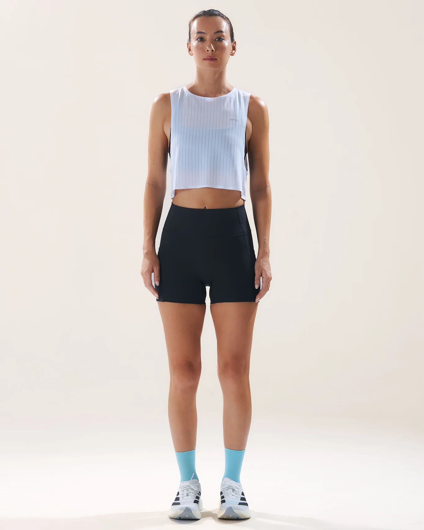 Easy Run Crop Tank in Yoghurt - Image 3